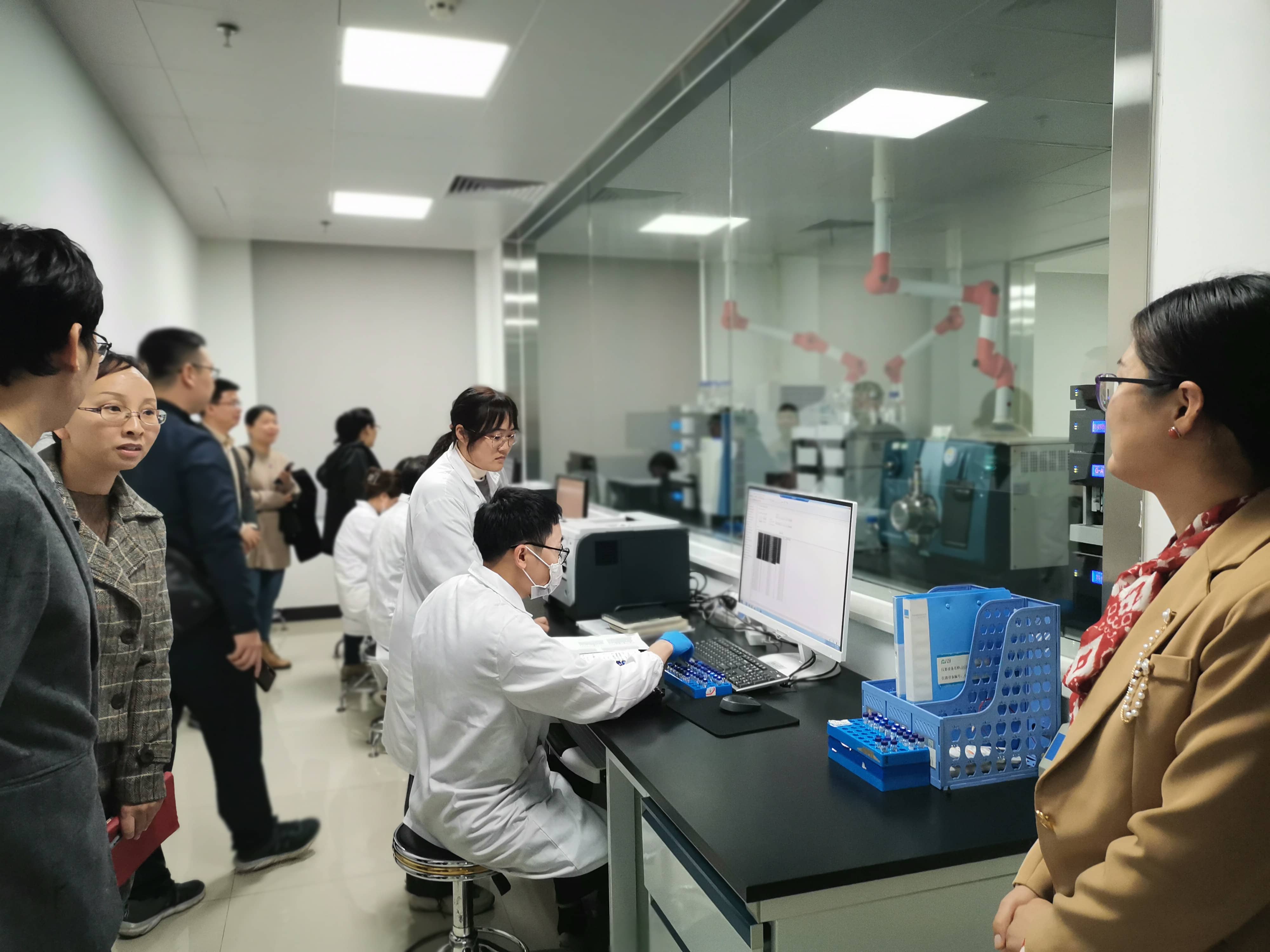 熱帶果蔬質(zhì)量與安全”國(guó)家市場(chǎng)監(jiān)管重點(diǎn)實(shí)驗(yàn)室舉辦定期會(huì)商暨研討