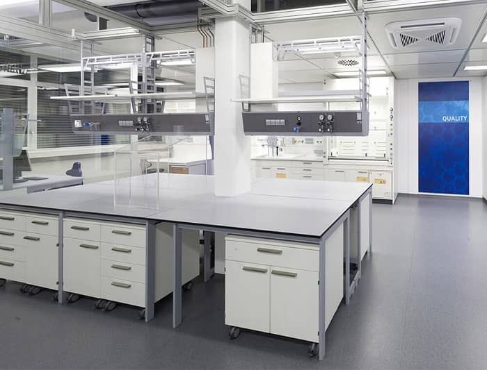 實驗室家具生產(chǎn)廠家介紹實驗室常用的實驗臺都有哪幾種?