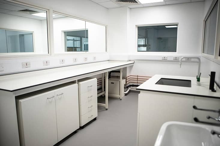 實驗室裝修大概需要的是多少錢？