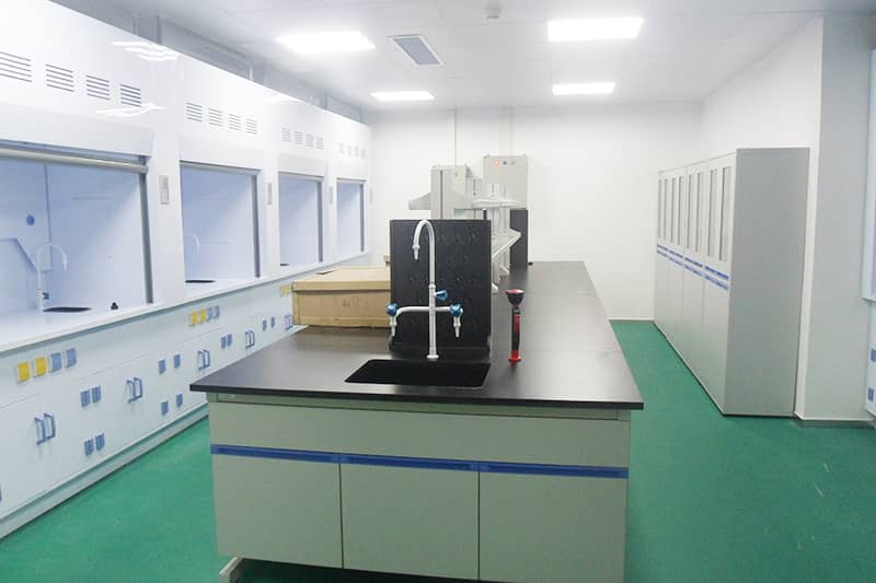 微生物實驗室設計中的防火防爆設施有哪些？