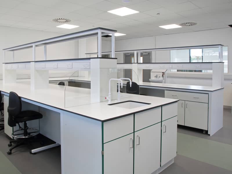 實(shí)驗(yàn)室施工期縮短40天！資深實(shí)驗(yàn)室裝修公司的「搶工期」秘籍