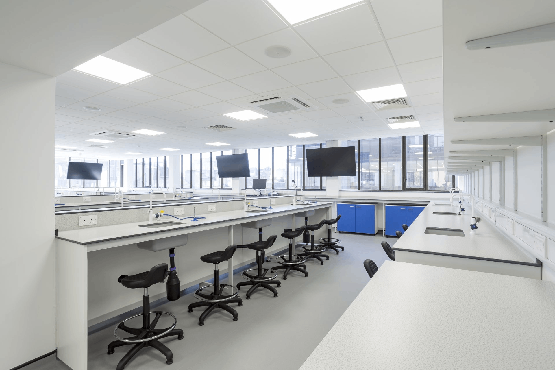 從開(kāi)始到完工物理實(shí)驗(yàn)室建設(shè)流程是怎樣的