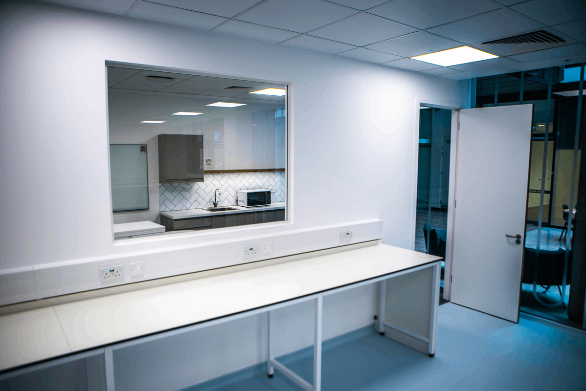 怎樣確保化學實驗室裝修工程的進度？